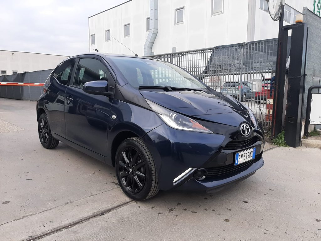 Toyota Aygo 1.0 VVT-i 69 CV 5 porte x-business